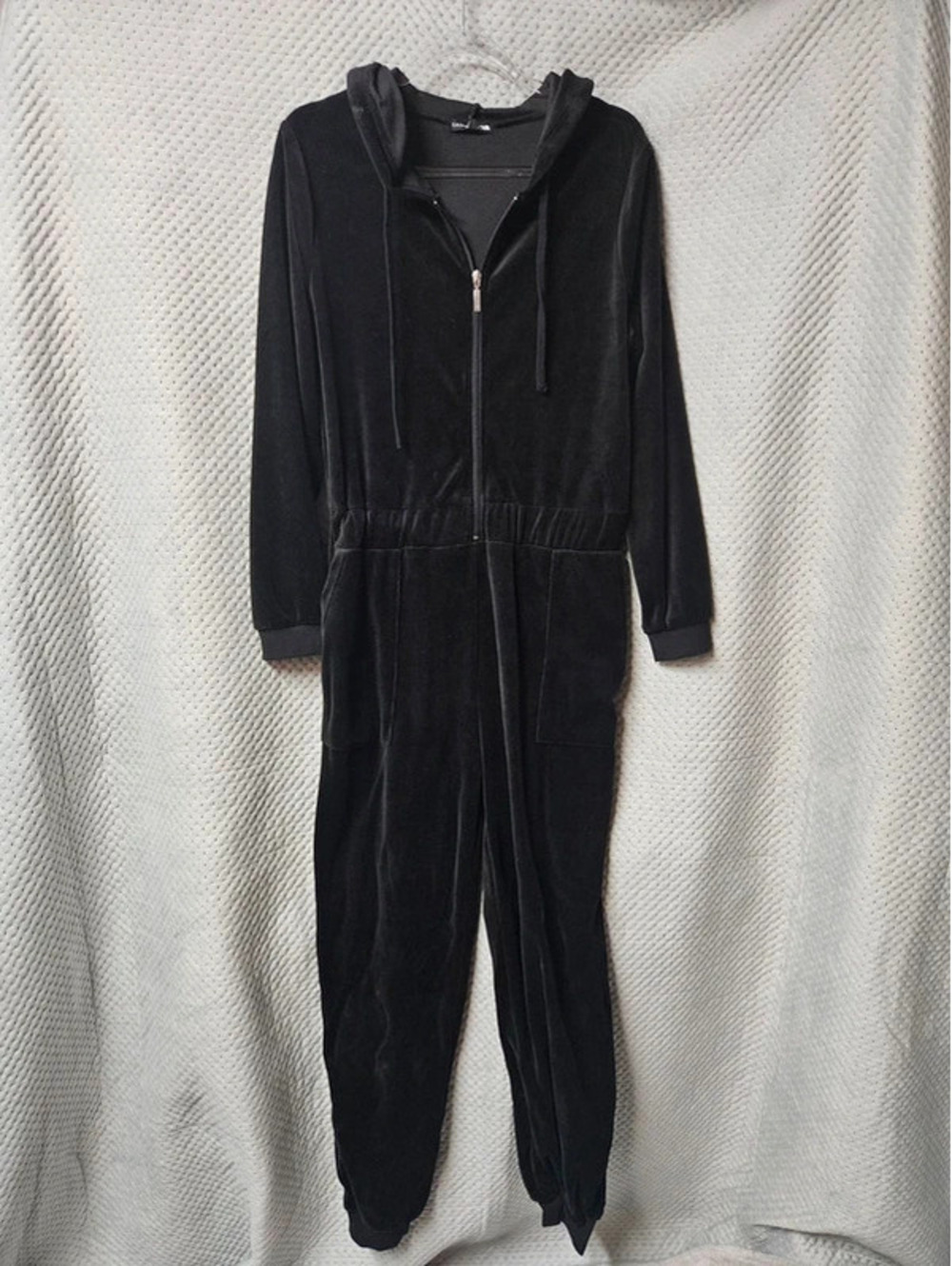 Fashion Nova Original Trendsetter Velour Jumpsuit L Black Hooded Zip
